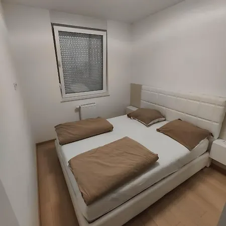 Slol * 巴尼西卢卡